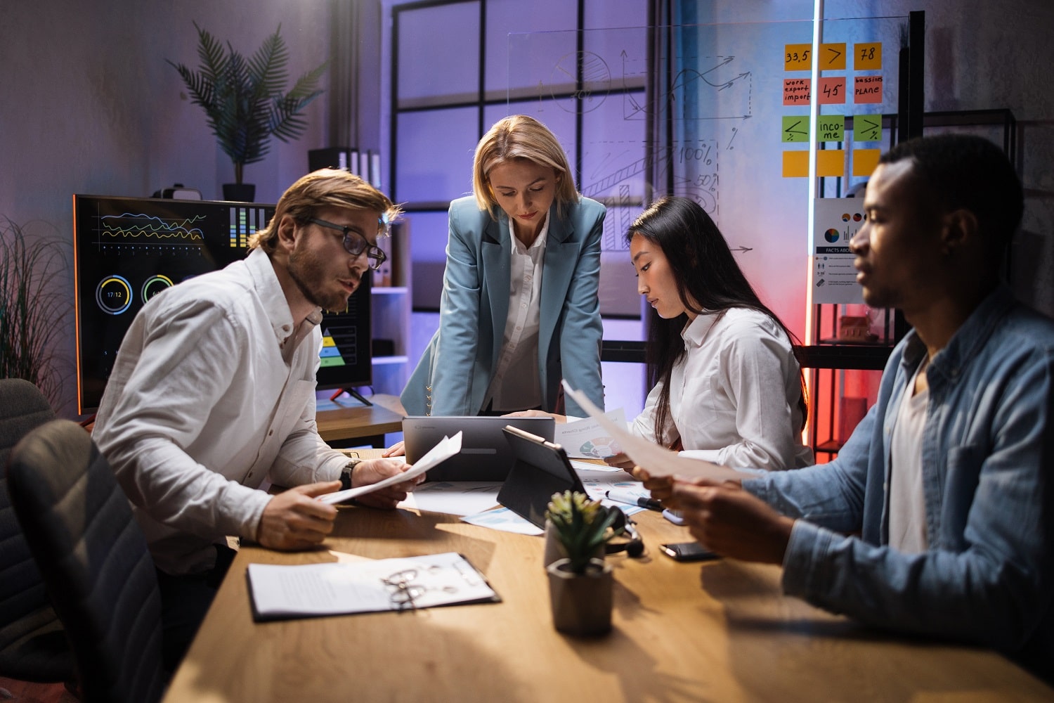 B2B professionals in a strategy meeting